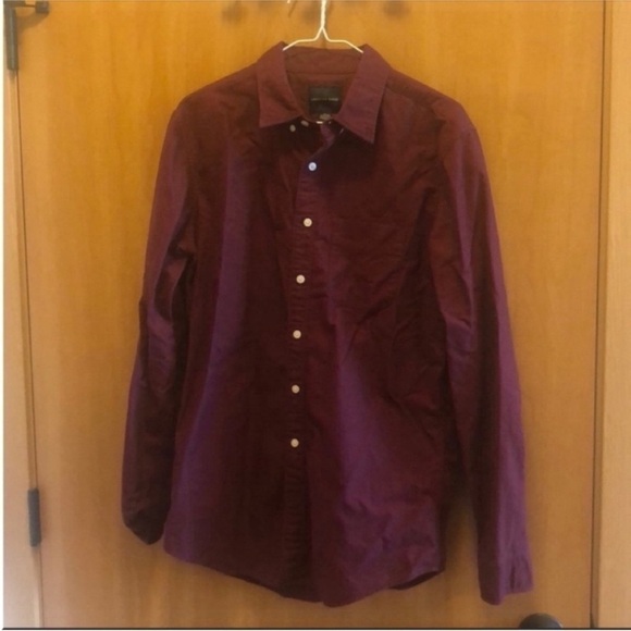American Eagle Size Medium-Tall Maroon Button-Down Shirt. - Picture 5 of 5